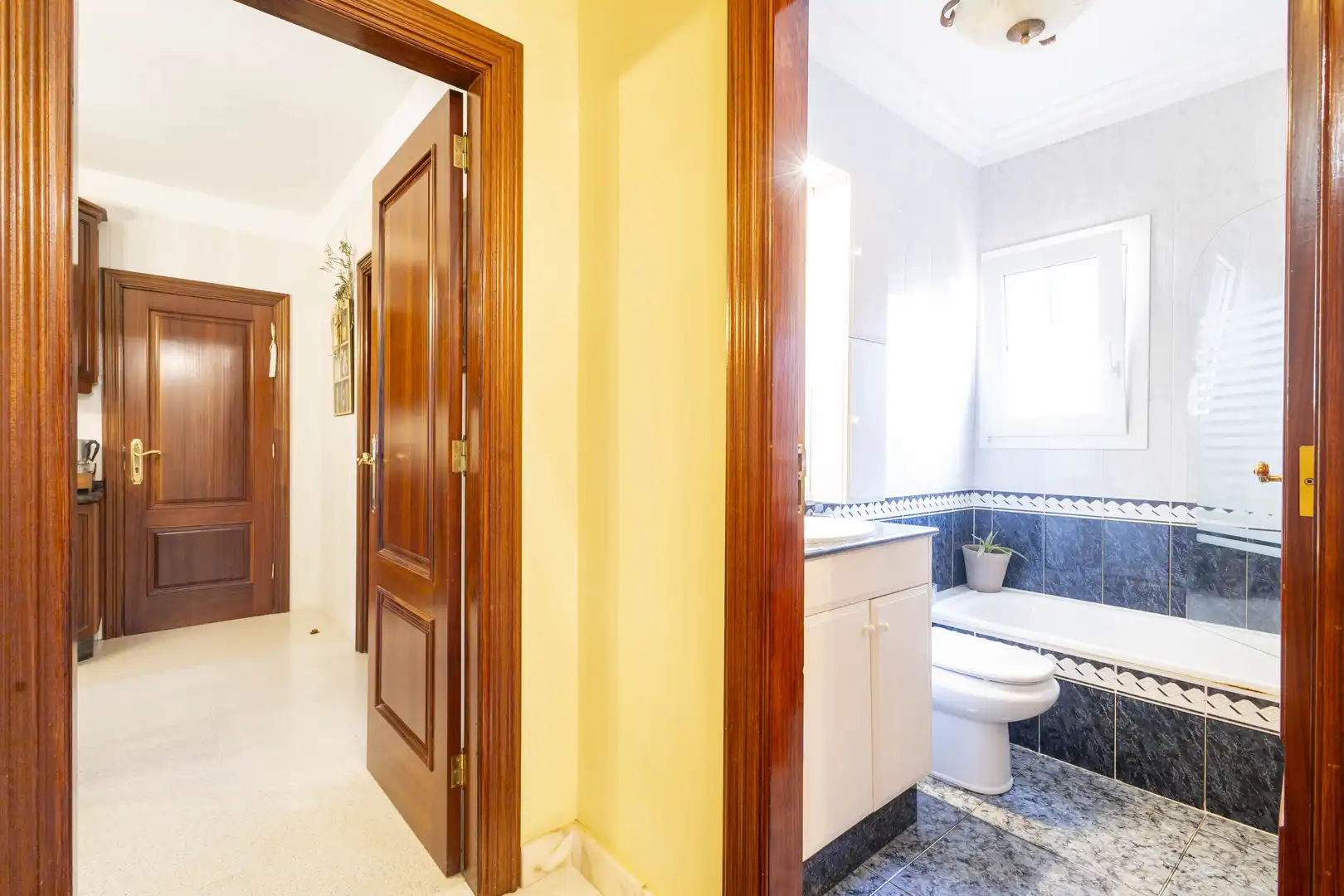 Bathroom of Houses for sale in San Cristóbal de la Laguna  with Private garden, Terrace and Storage room
