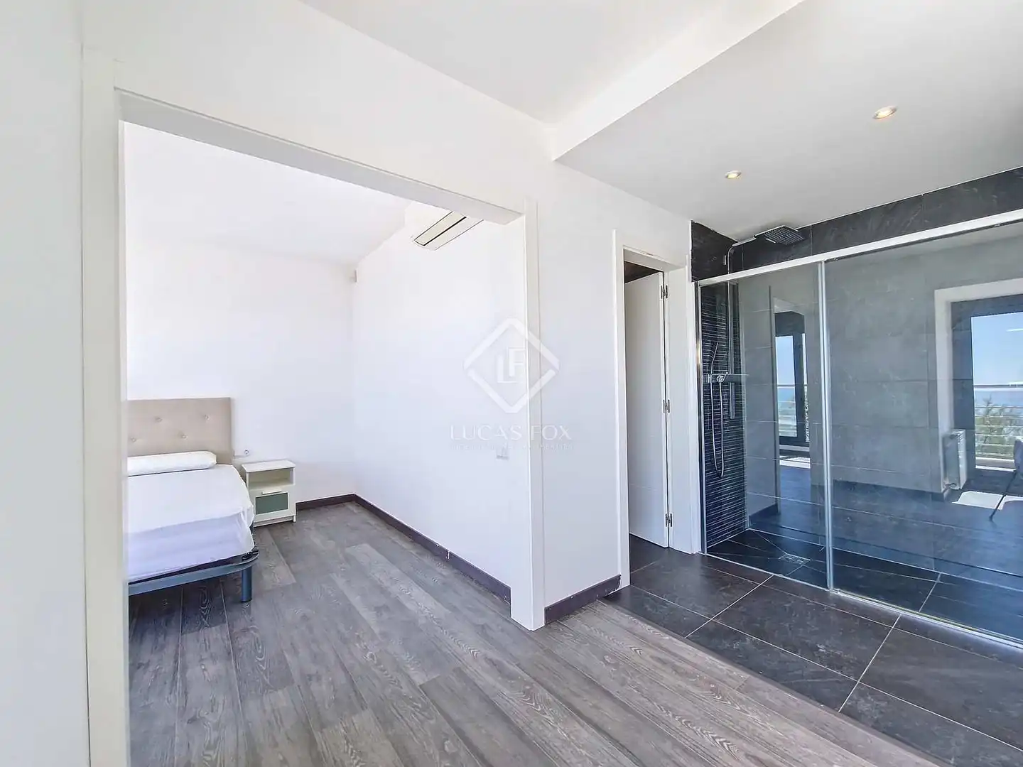 Dormitori de Casa o xalet de lloguer en Vilanova i la Geltrú amb Aire condicionat, Jardí privat i Terrassa