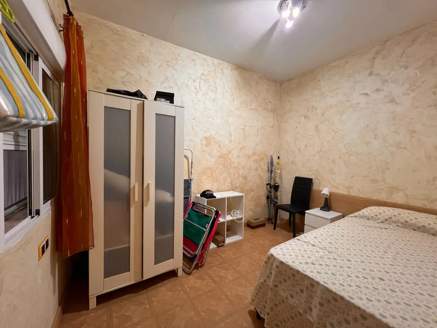 Bedroom of Flat for sale in Cádiz  with Parquet flooring, Furnished and Oven