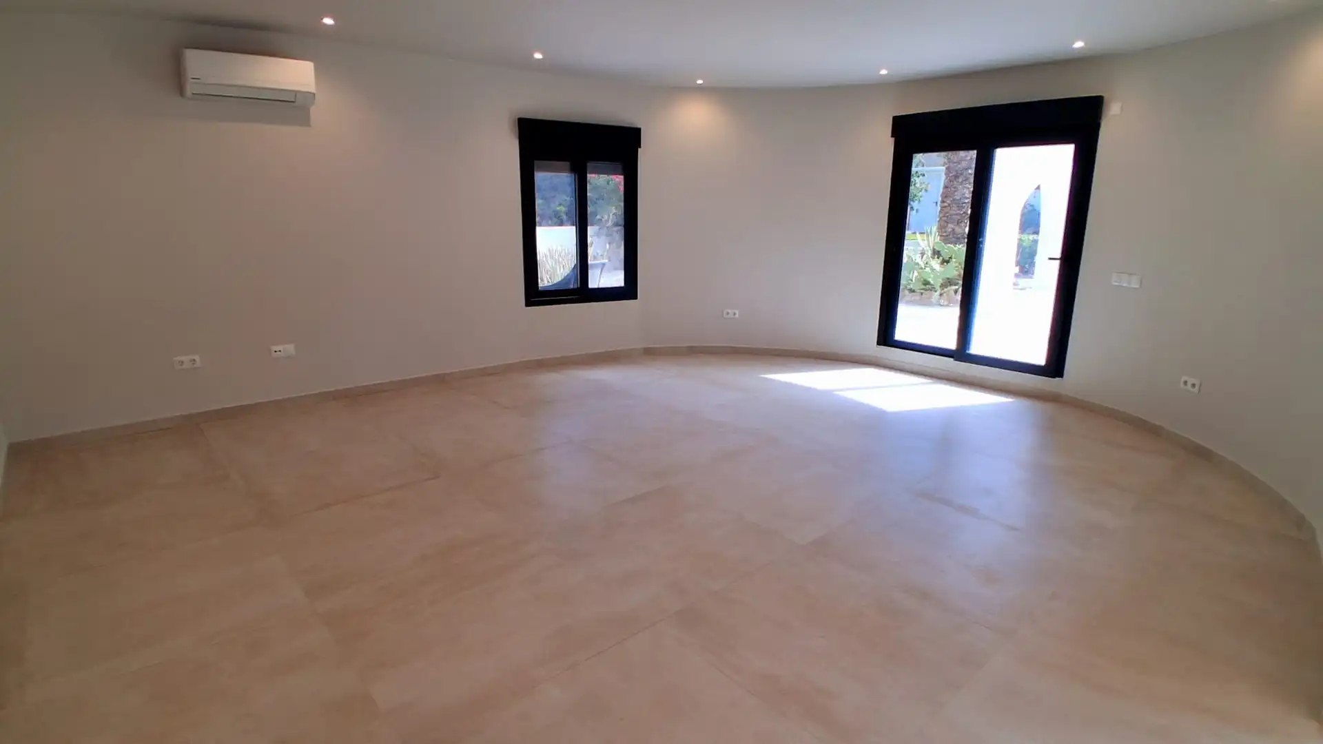Houses for sale in L'Alfàs del Pi  with Air Conditioner, Heating and Private garden