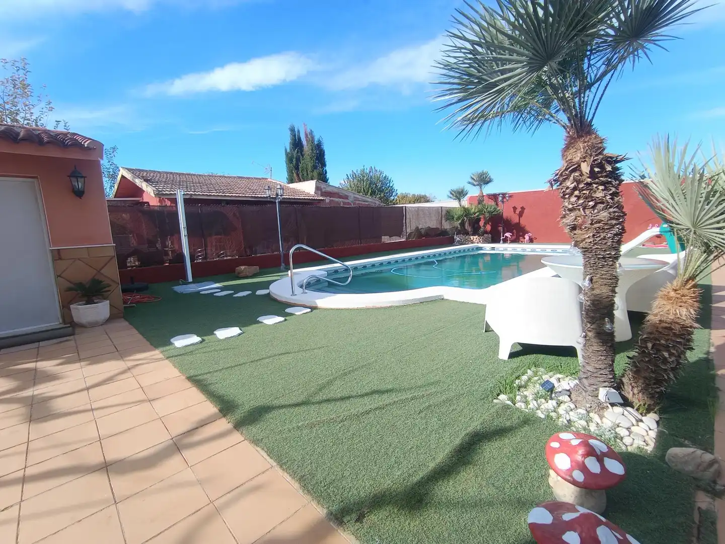 Piscina de Casa o xalet en venda en Murcia amb Aire condicionat, Calefacció i Jardí privat