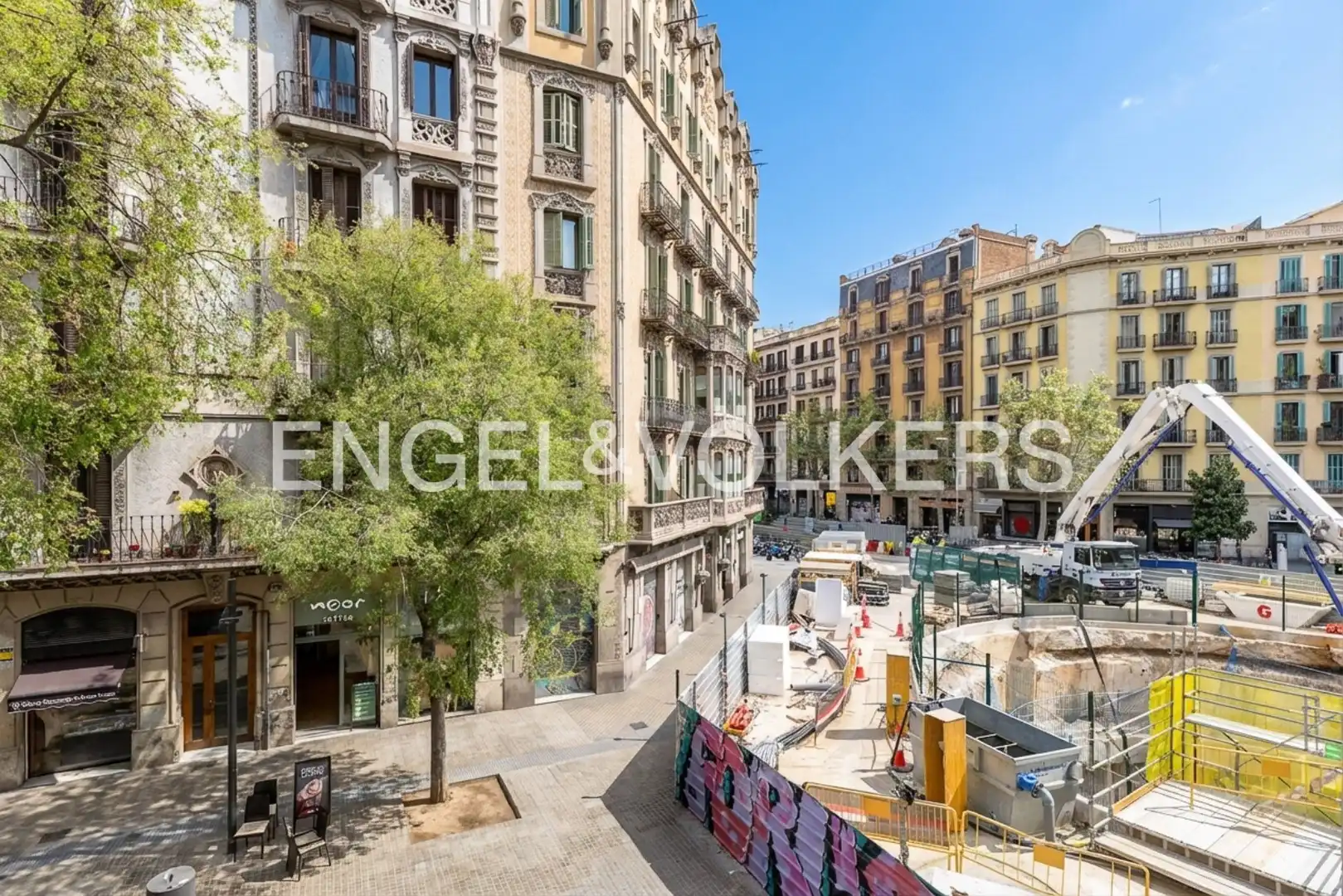 Vista exterior de Pis en venda en Barcelona amb Aire condicionat, Calefacció i Parquet