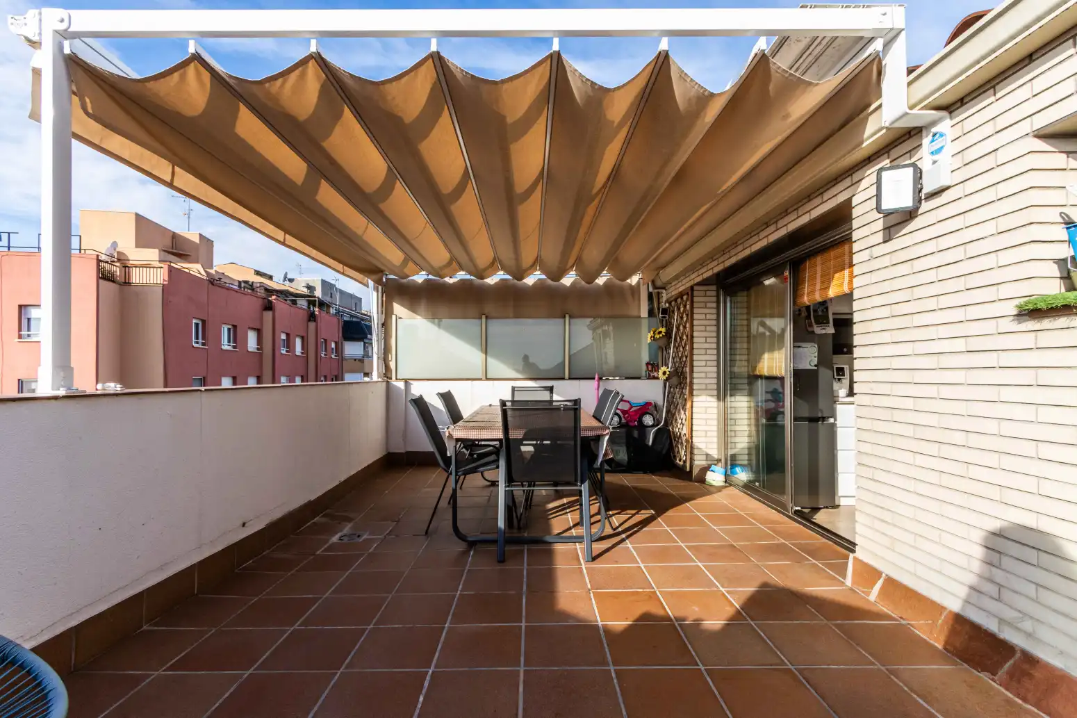 Terraza de Piso en venta en Nord-est