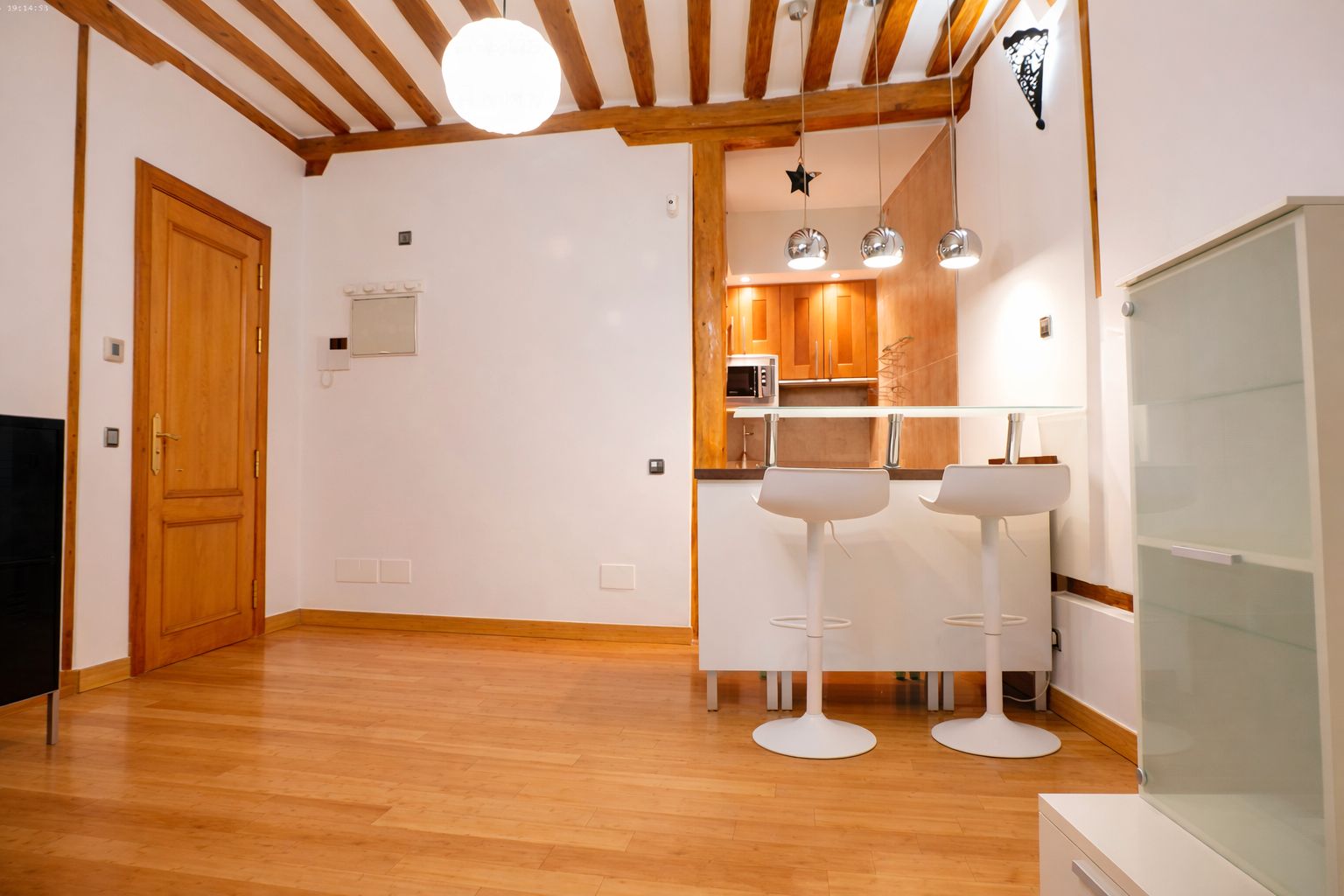 Cuina de Apartament de lloguer en  Madrid Capital amb Aire condicionat, Calefacció i Terrassa