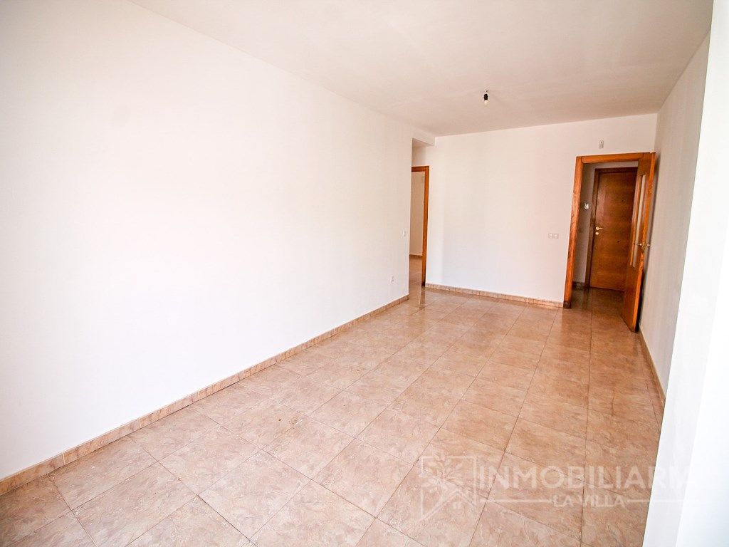 Flat for sale in Tolox  with Swimming Pool and Balcony