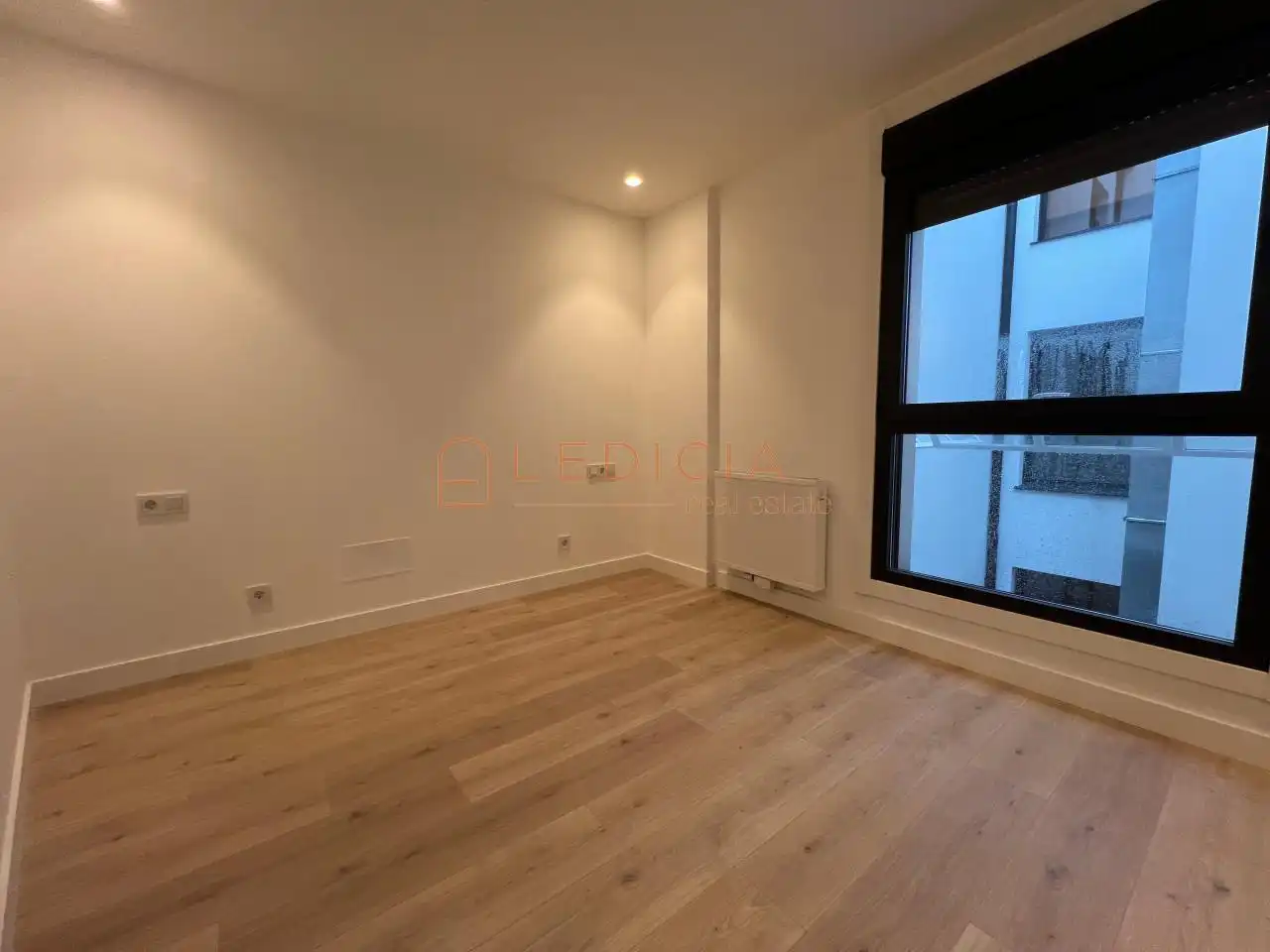 Flat with lift for sale in Sanjurjo Badía, imagen 21