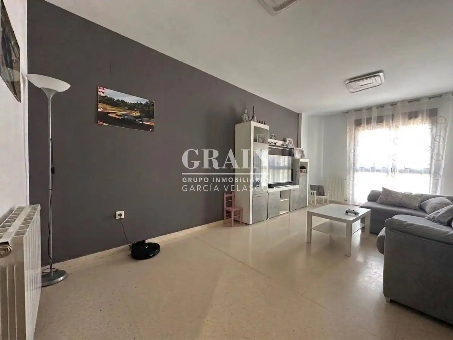 Sala de estar de Piso en venta en Albacete con Aire acondicionado, Calefacción y Trastero