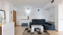 Sala d'estar de Apartament en venda en San Jorge / Sant Jordi amb Calefacció i Jardí privat