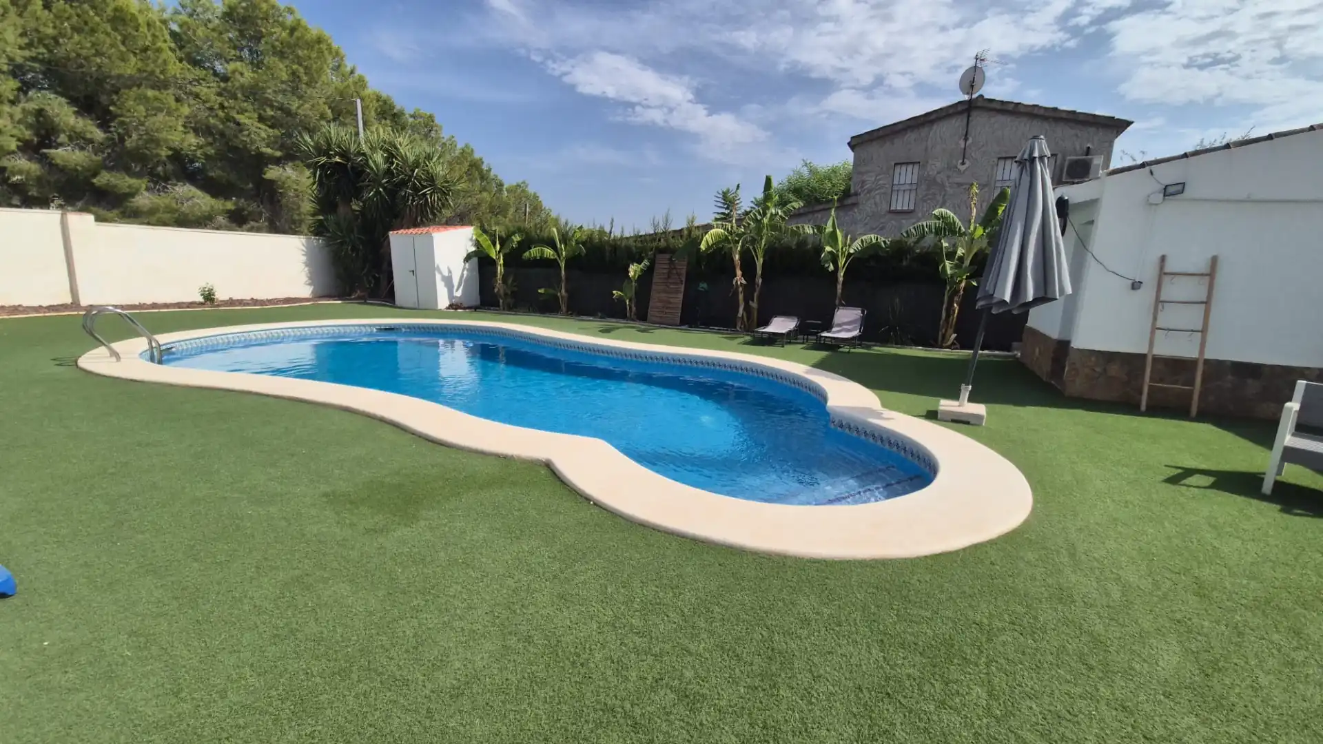 Villa mit Pool zum Verkauf in El Pino, imagen 4
