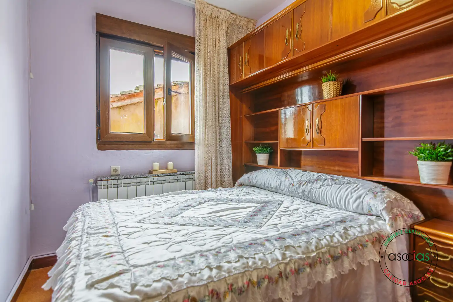 Habitación de Casa adosada en venta en Proaza con Calefacción y Trastero