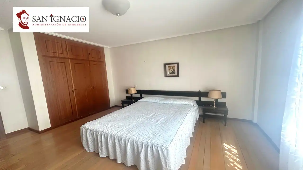 Habitación de Piso en venta en Villarcayo de Merindad de Castilla la Vieja con Amueblado y Balcón
