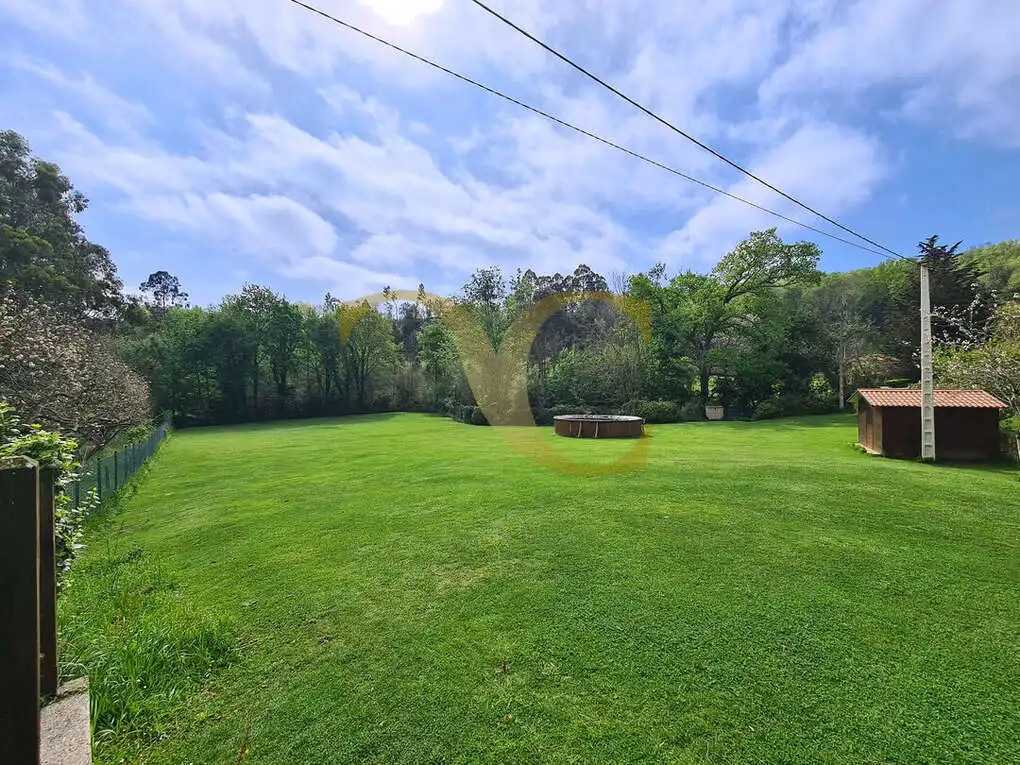 Casa o chalet en venta en Ribadesella con Calefacción, Jardín privado y Trastero