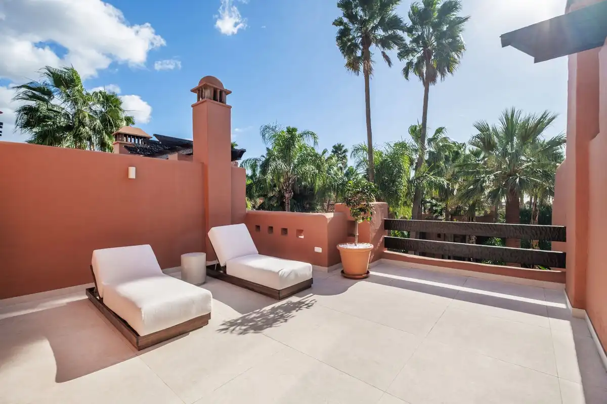 Terrassa de Casa o xalet de lloguer en Marbella amb Aire condicionat, Jardí privat i Piscina
