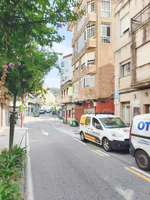 Vista exterior de Pis en venda en Vigo  amb Calefacció, Parquet i Terrassa