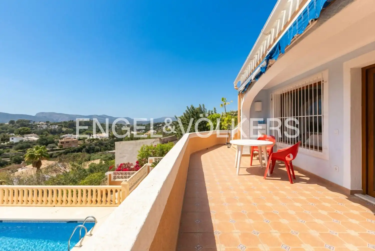 Terrace of Houses for sale in Jávea / Xàbia  with Air Conditioner, Heating and Private garden