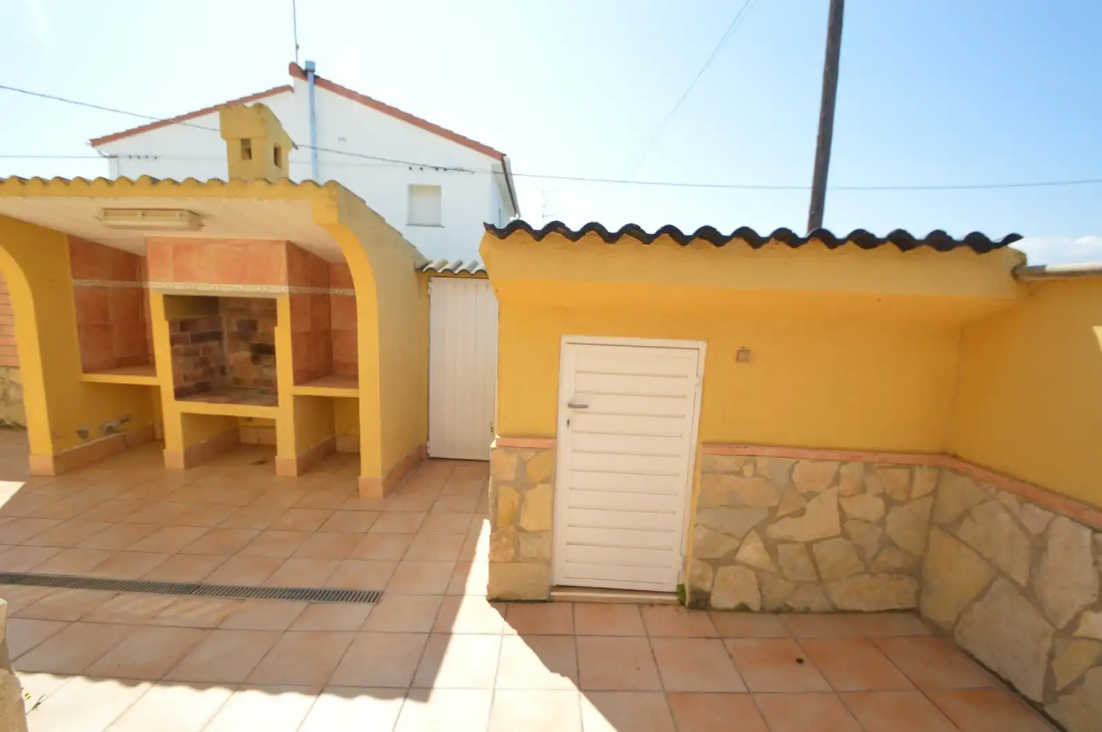 Vista exterior de Casa o xalet en venda en Vinaròs amb Aire condicionat, Calefacció i Jardí privat