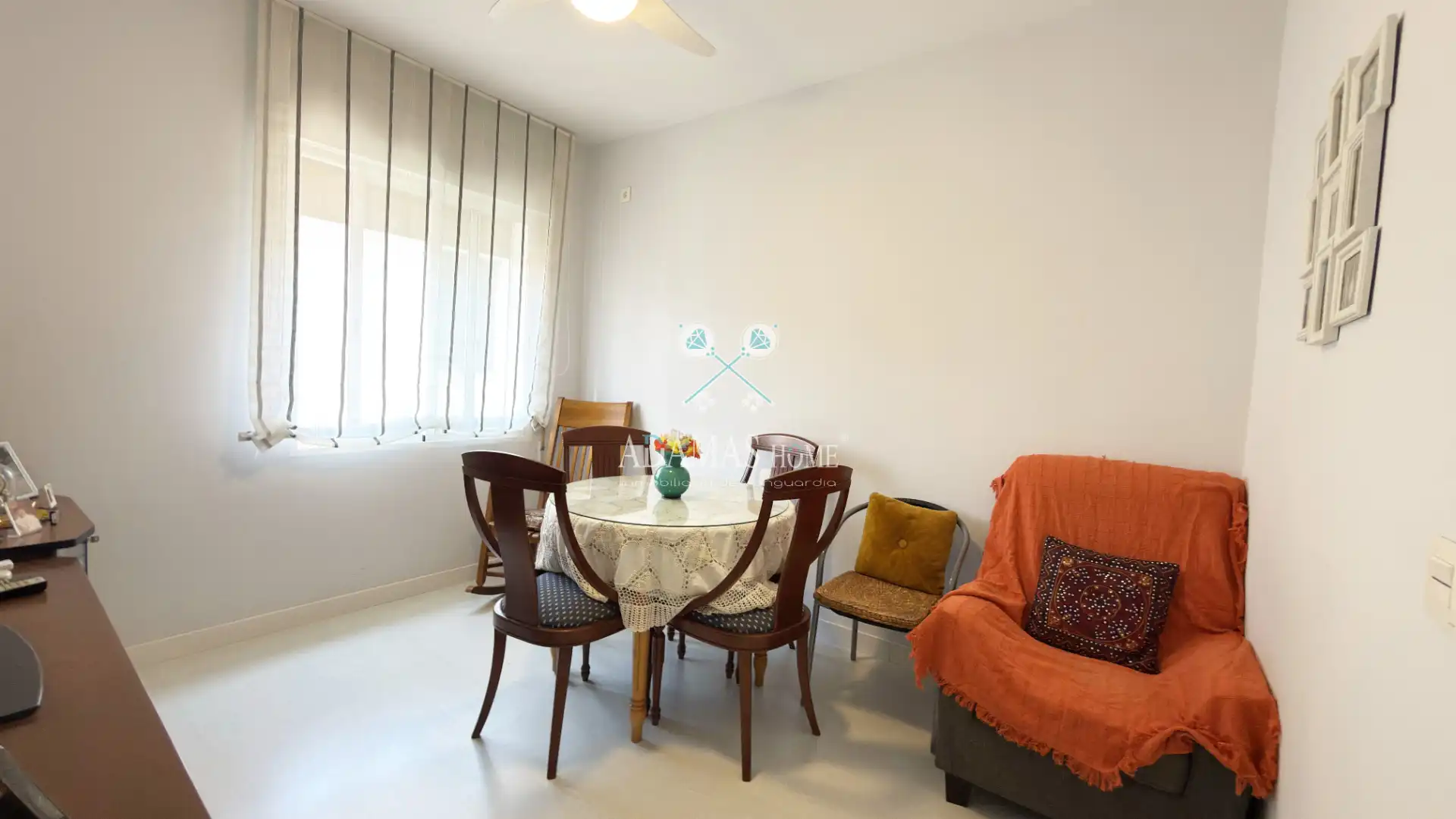 Dining room of Flat for sale in Sevilla  with Air Conditioner and Balcony