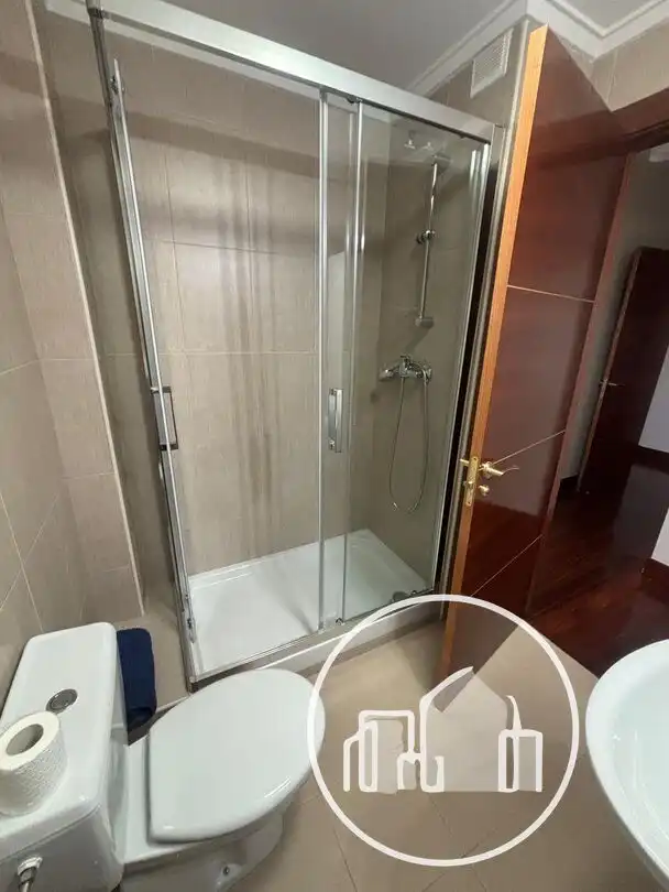 Baño de Piso de alquiler en Medina de Pomar