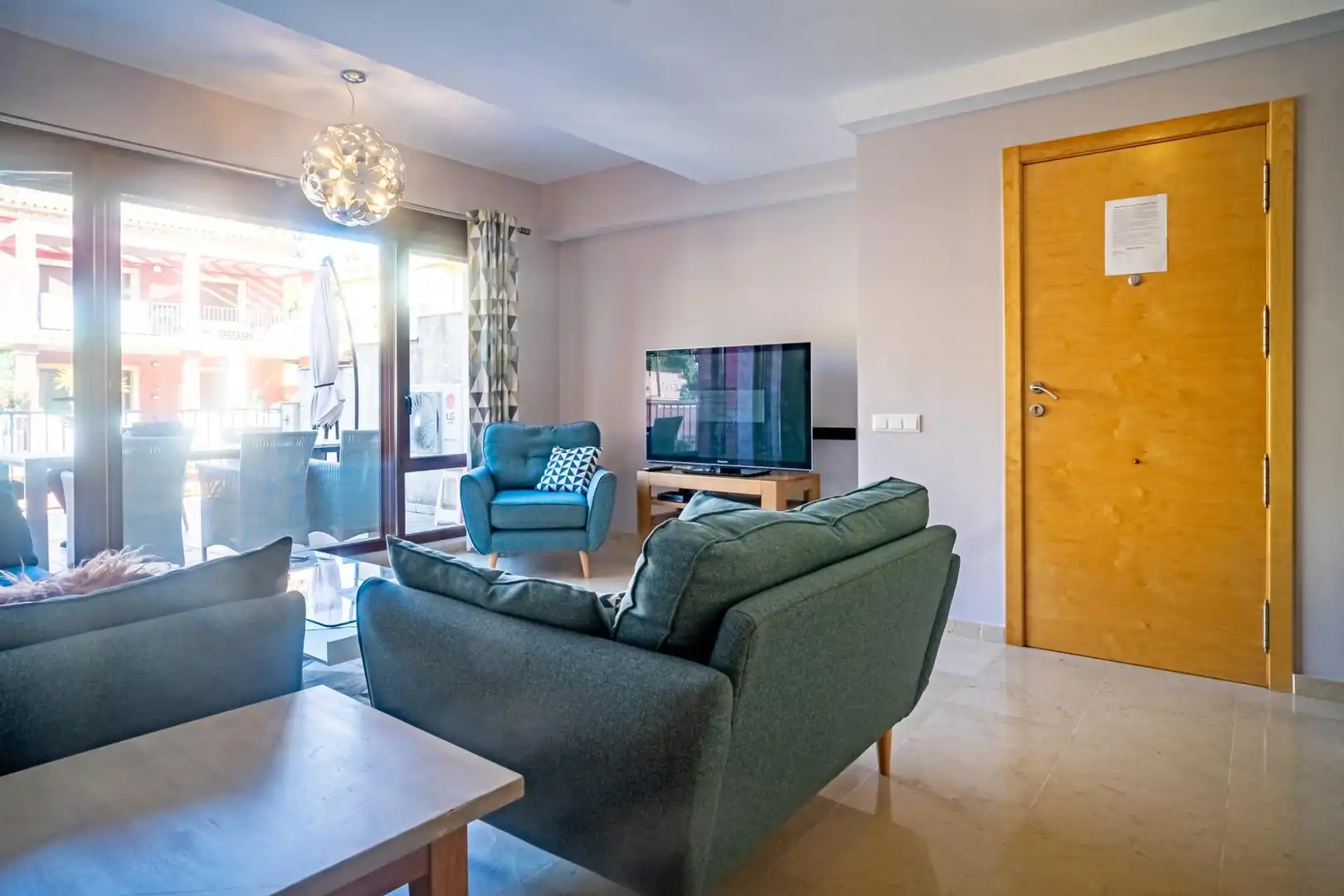 Sala de estar de Dúplex en venta en Benissa con Aire acondicionado, Calefacción y Jardín privado