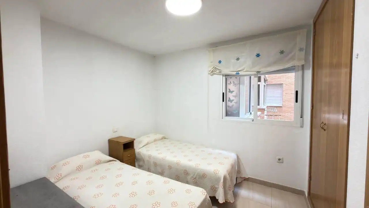 Bedroom of Flat for rent in Alicante / Alacant  with Air Conditioner, Terrace and Furnished