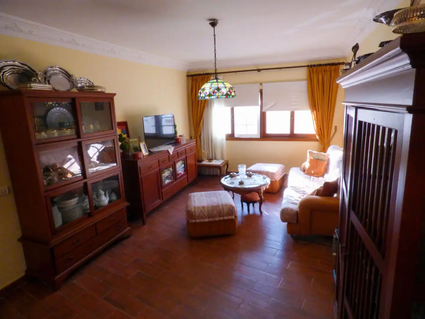 Sala d'estar de Casa o xalet en venda en San Cristóbal de la Laguna amb Traster, Forn i Microones