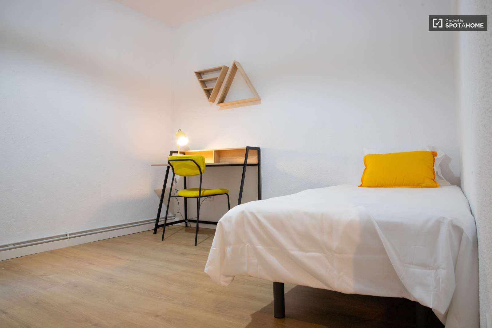 Flat to share in Casco Antiguo