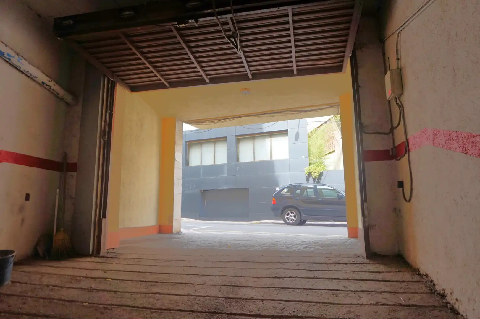 Individual with lift for sale in Carrer Montpalau, imagen 3