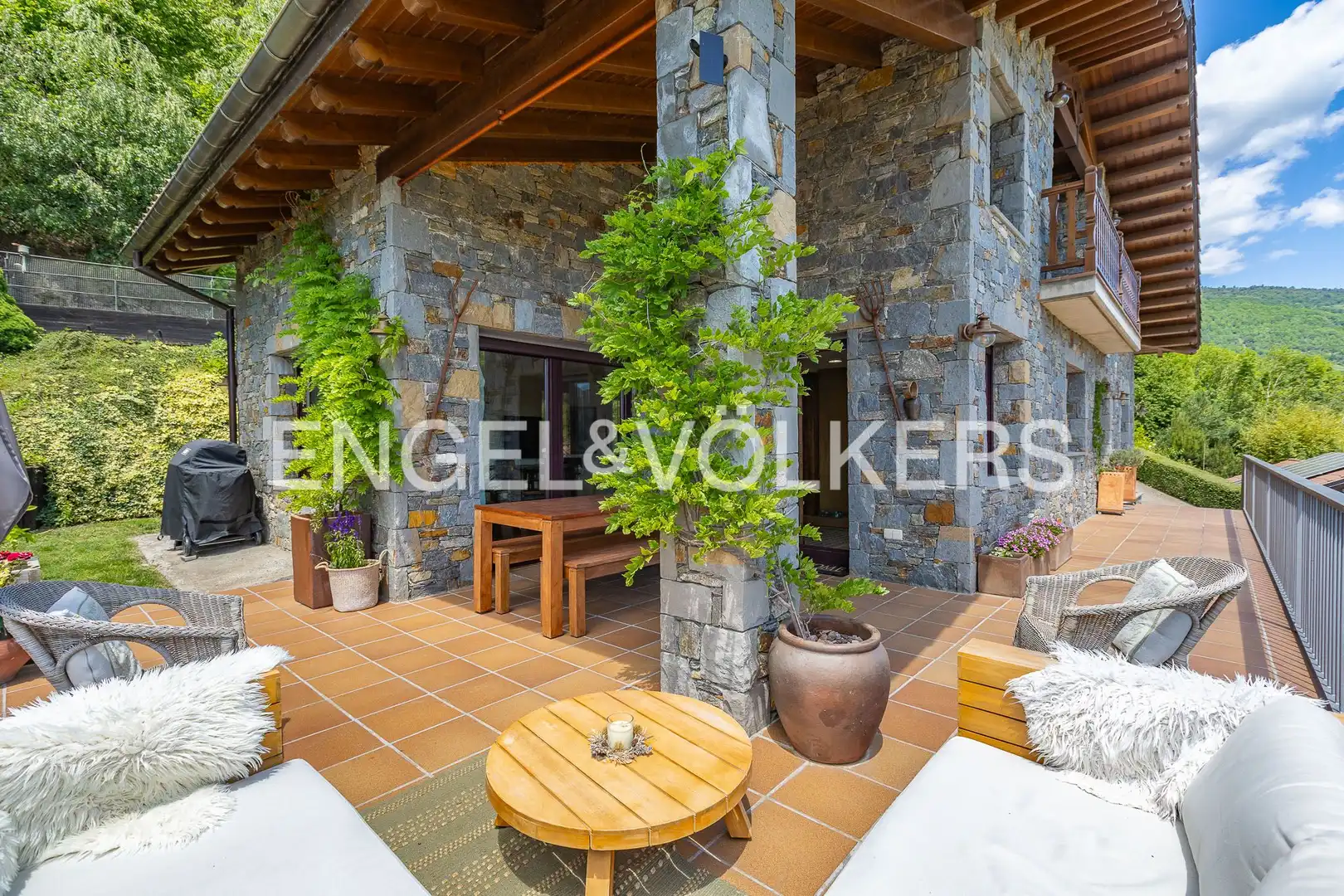 Terrassa de Casa o xalet en venda en Llanars amb Calefacció, Jardí privat i Parquet