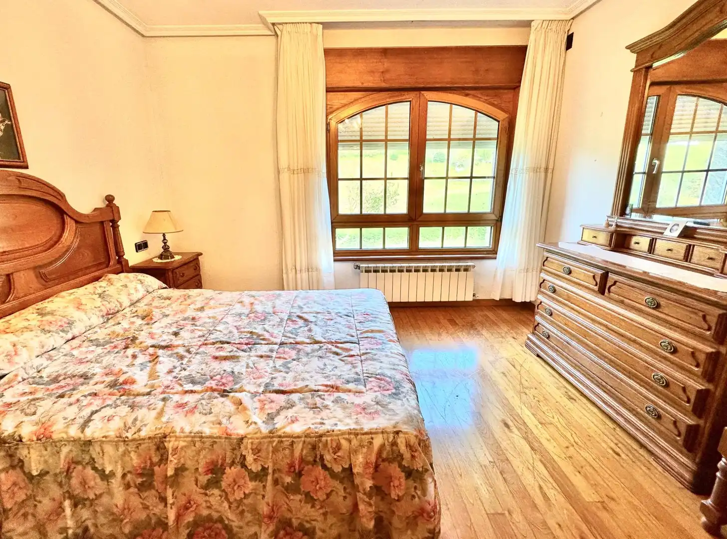 Dormitori de Casa o xalet en venda en Valdés - Luarca amb Calefacció, Jardí privat i Terrassa
