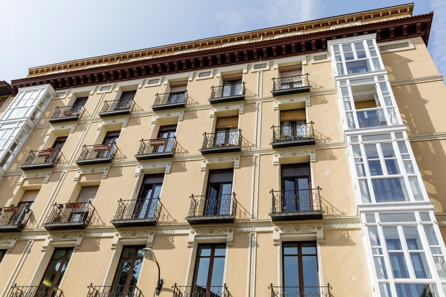 Exterior view of Flat for sale in  Zaragoza Capital  with Air Conditioner, Heating and Terrace