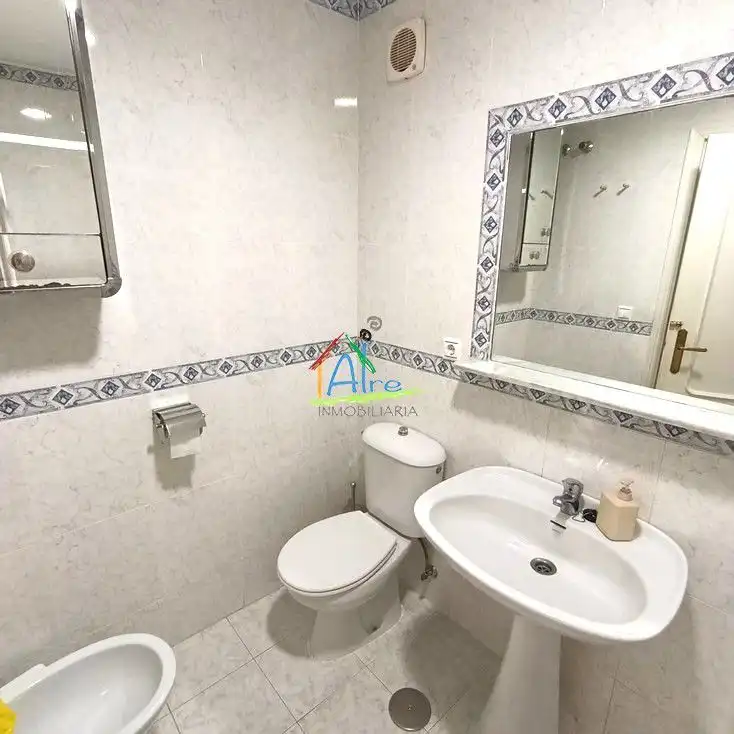 Baño de Piso en venta en Almonte con Terraza y Trastero
