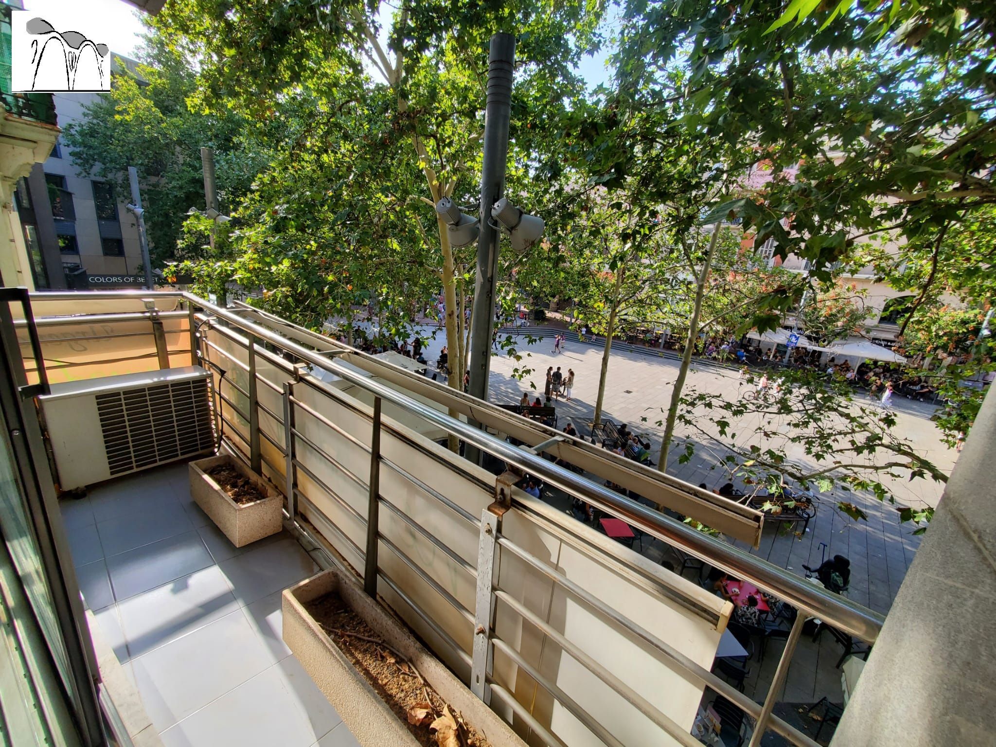 Vista exterior de Piso en venta en Terrassa