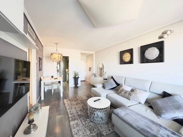 Piso en Venta en Avenida VICENT BLASCO IBAÑEZ en La Patacona