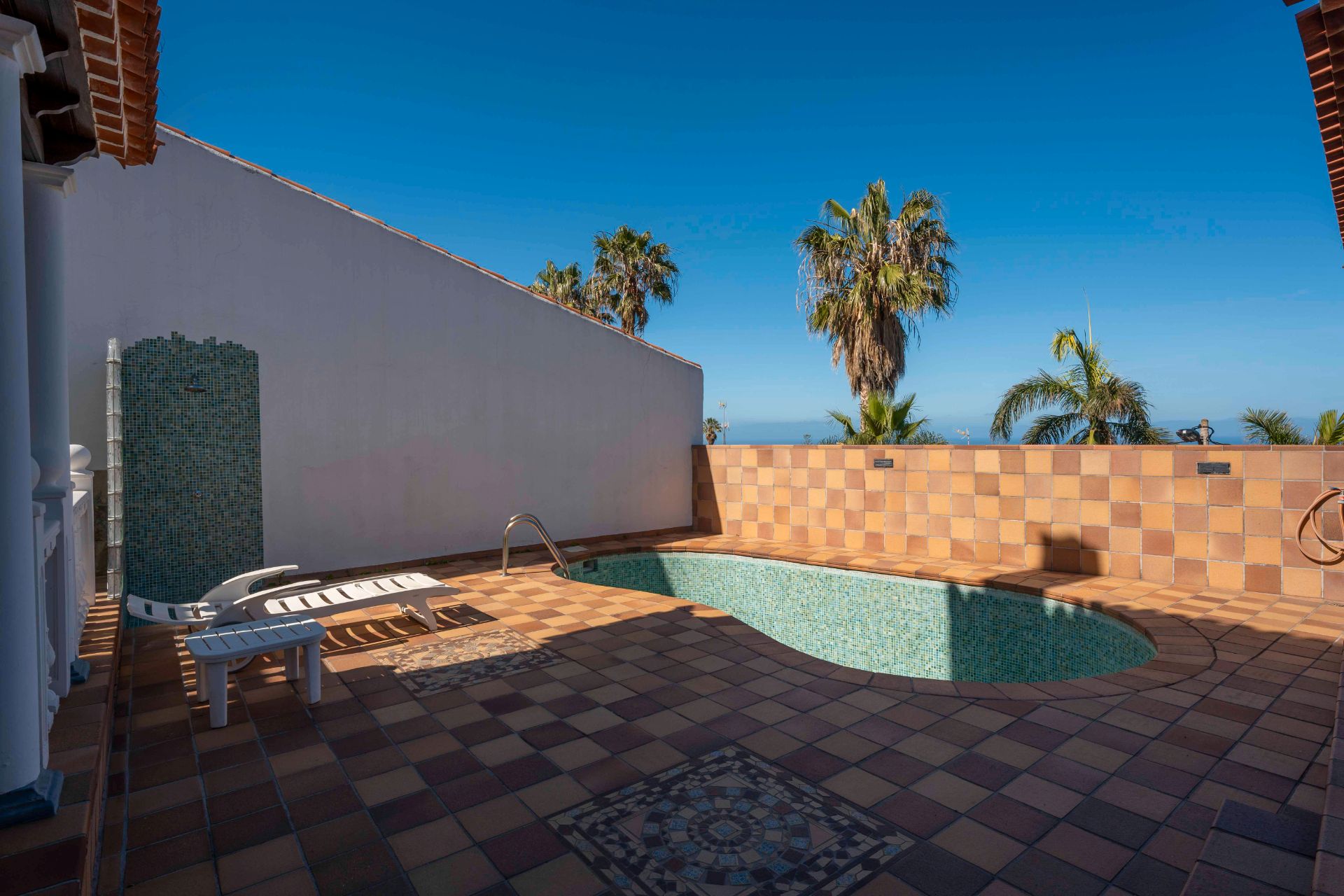 Piscina de Casa o xalet en venda en El Sauzal amb Jardí privat, Terrassa i Traster