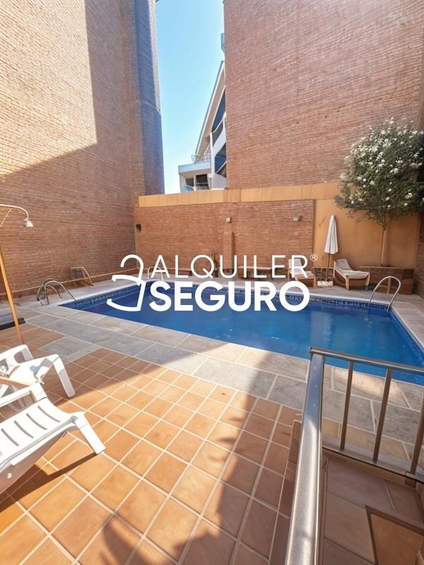 Piscina de Pis de lloguer en Alcalá de Henares amb Calefacció, Piscina i Moblat