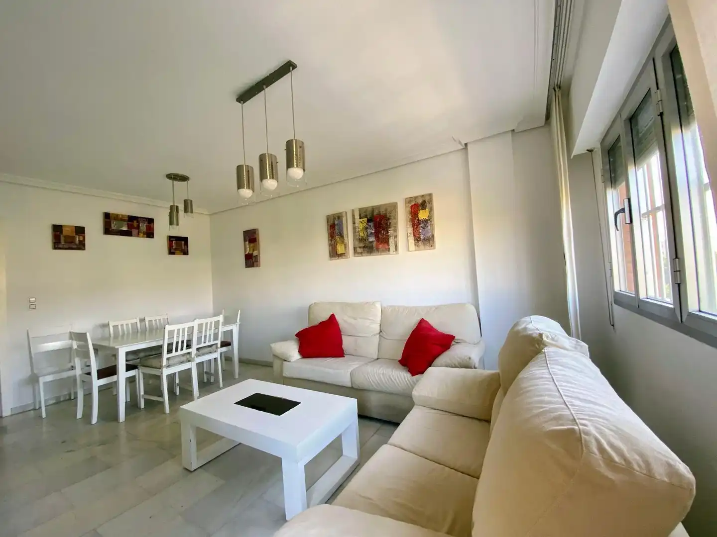 Sala d'estar de Pis en venda en Córdoba amb Calefacció i Terrassa