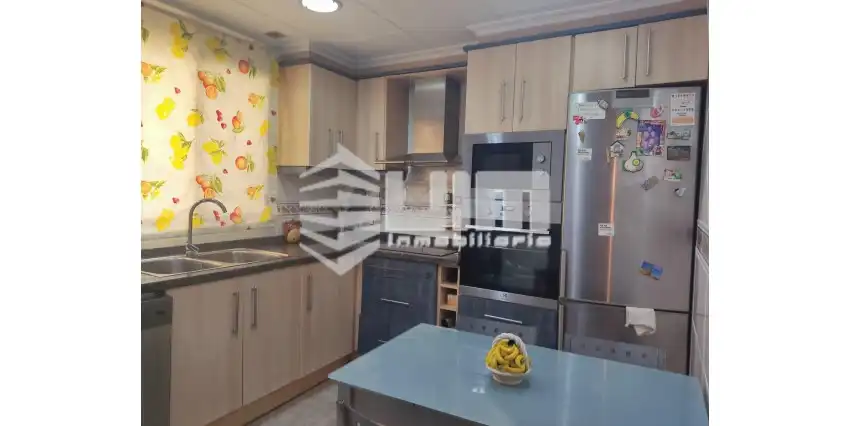 Piso con ascensor en venta en CALLE ISLA LA TOJA