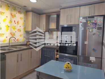 Piso con ascensor en venta en CALLE ISLA LA TOJA