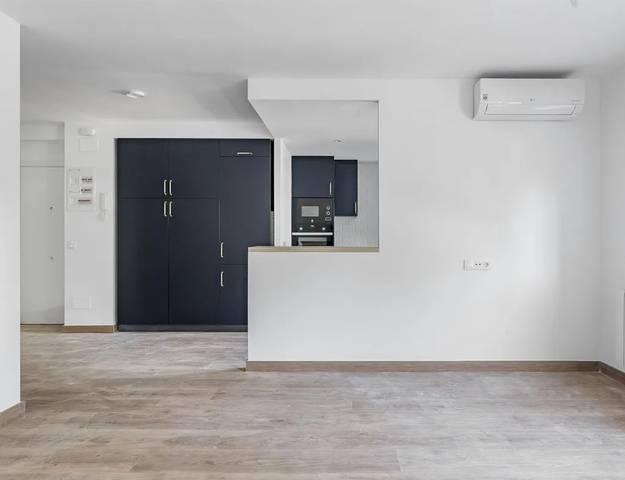 Piso en Venta en Calle Totana en Pinar del Rey