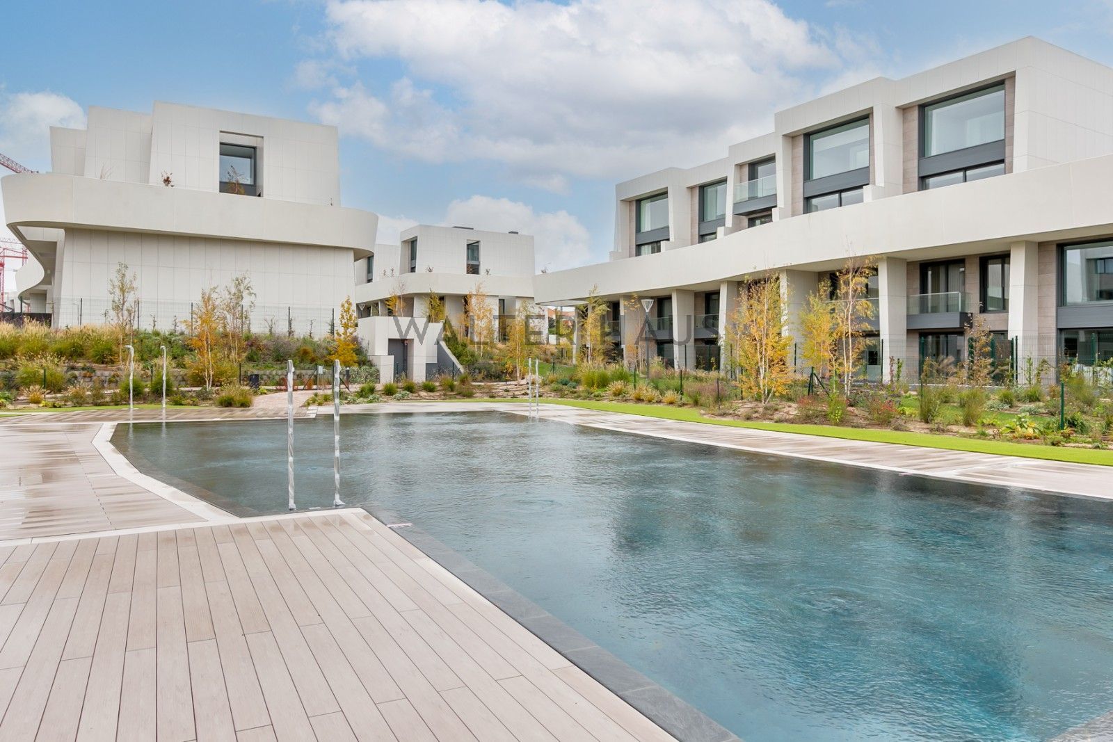 Piscina de Pis en venda en Pozuelo de Alarcón amb Jardí privat, Terrassa i Traster