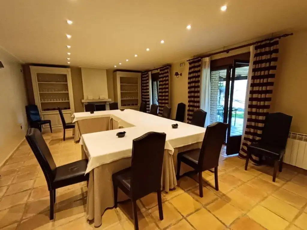 Dining room of Buildings for sale in Navalonguilla