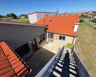 Exterior view of House or chalet for sale in Sanxenxo  with Heating, Private garden and Terrace