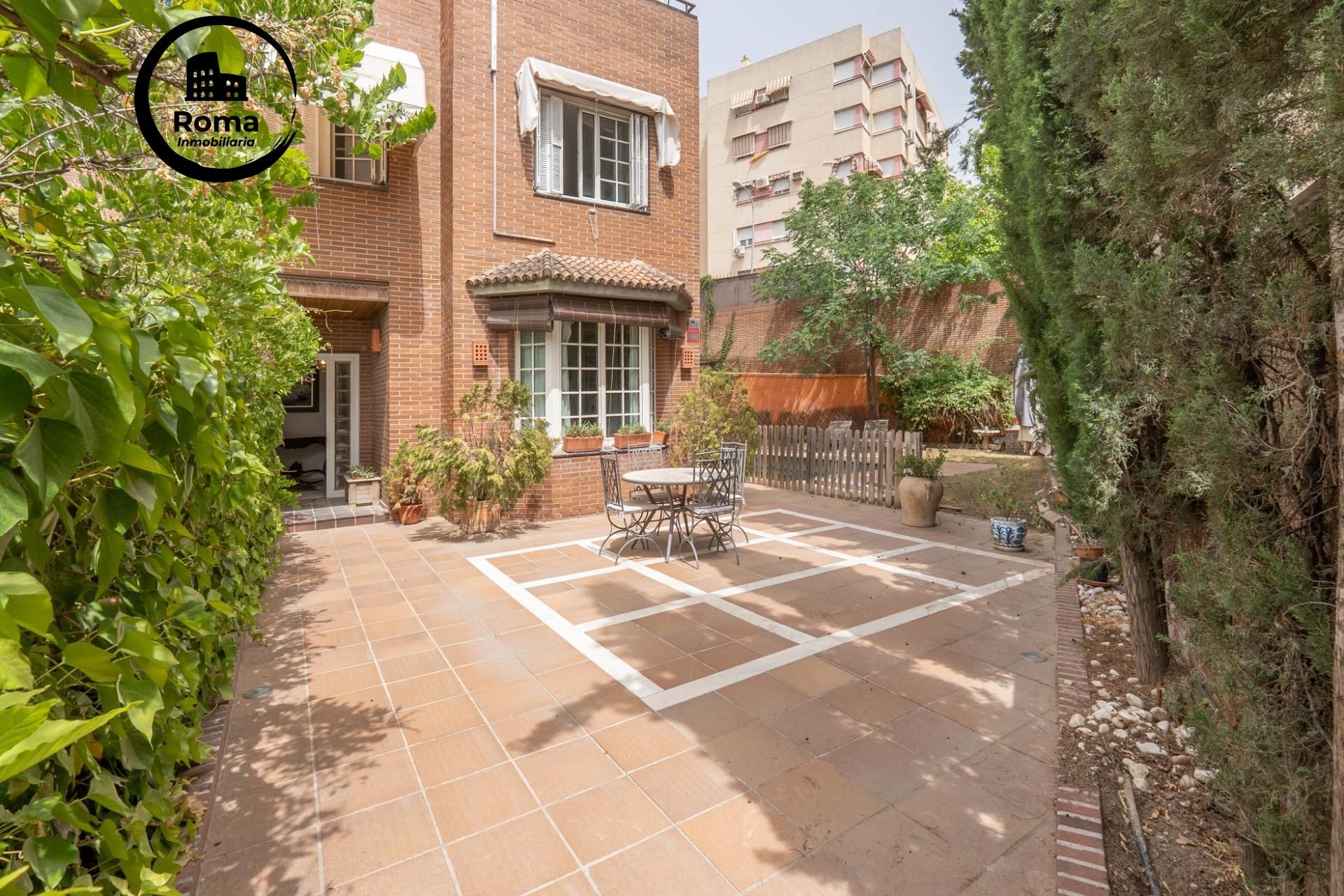 Jardí de Casa o xalet en venda en  Granada Capital amb Aire condicionat, Jardí privat i Terrassa