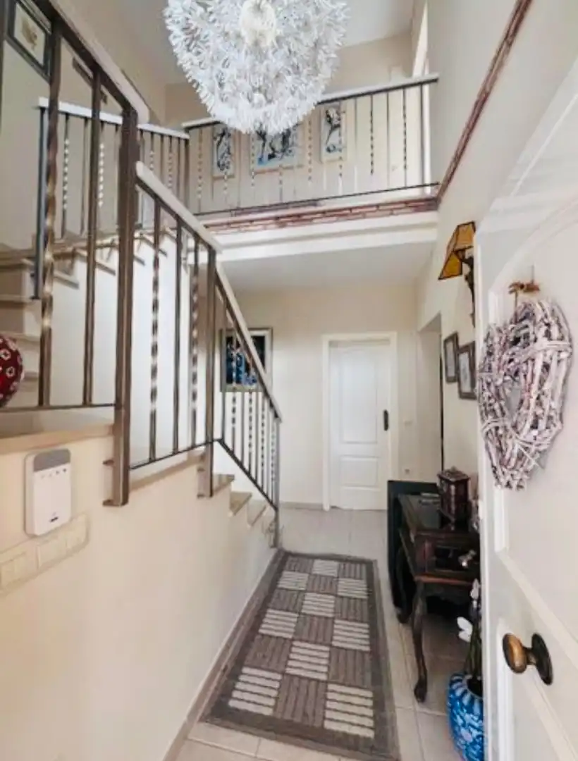 Chalet con piscina en venta en Centro Urbano, imagen 8