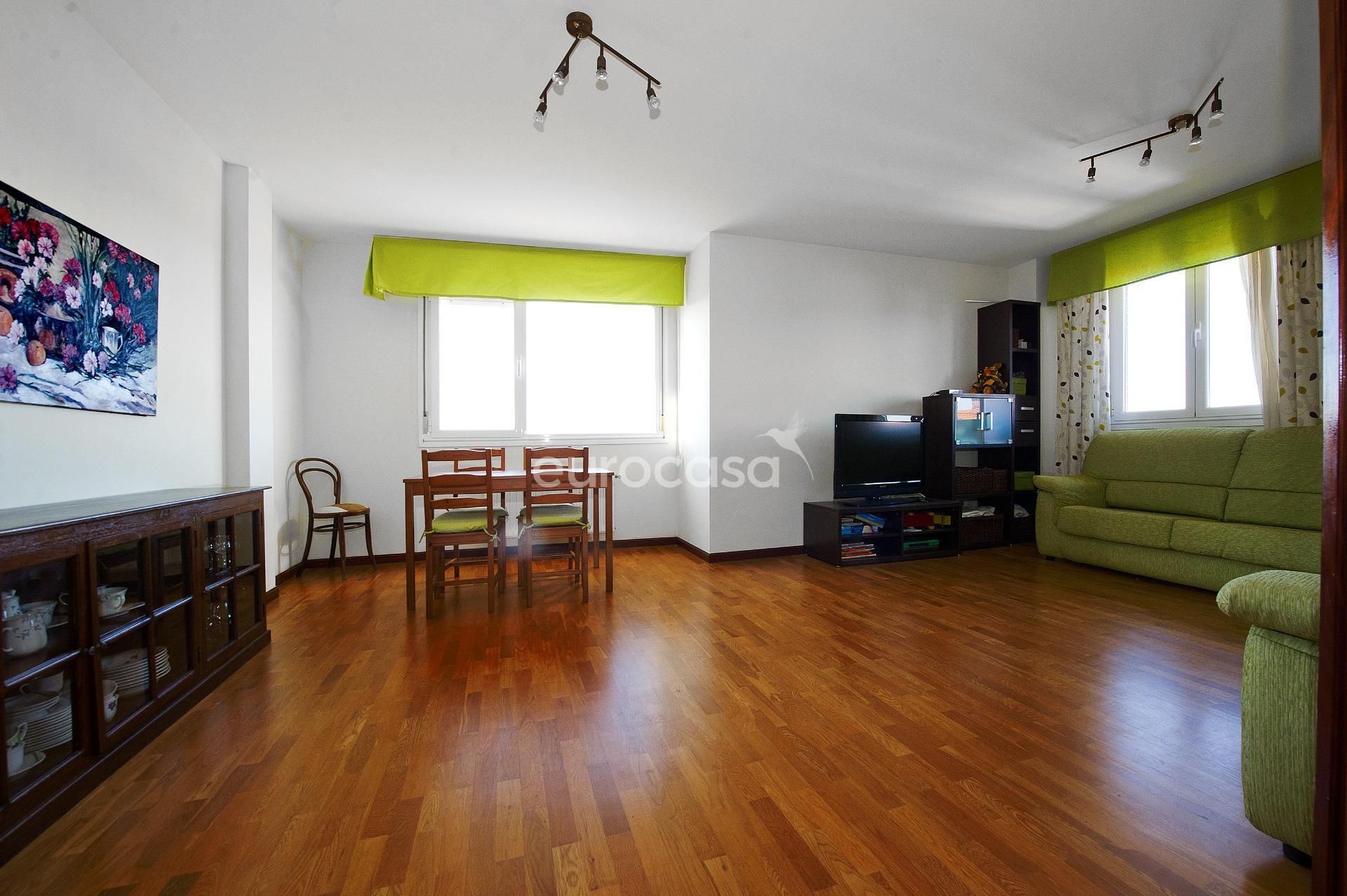 Living room of Flat for sale in Camargo  with Terrace and Storage room
