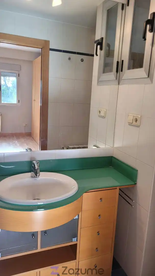 Bany de Pis de lloguer en Madrid amb Aire condicionat, Calefacció i Terrassa