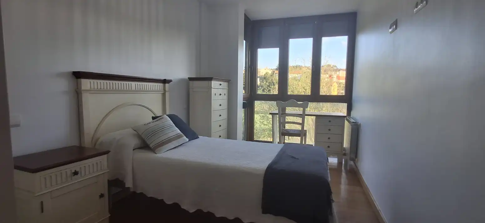 Habitación de Casa o chalet en venta en Santillana del Mar con Calefacción, Jardín privado y Parquet