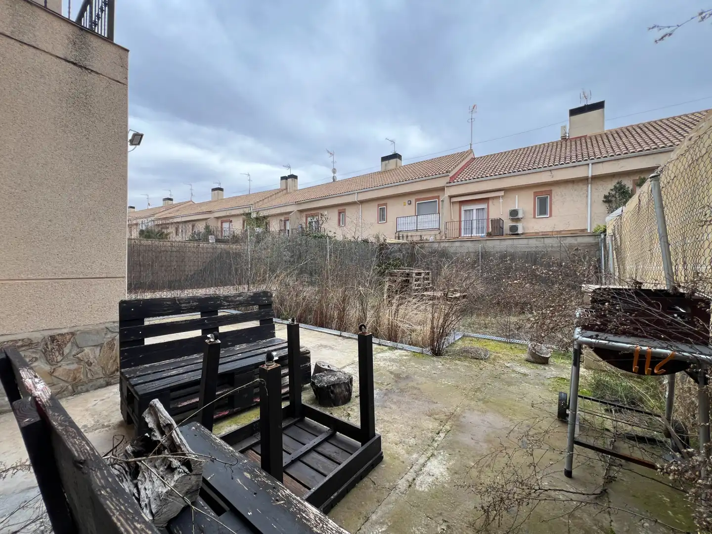Vista exterior de Casa o chalet en venta en Seseña con Calefacción, Jardín privado y Terraza