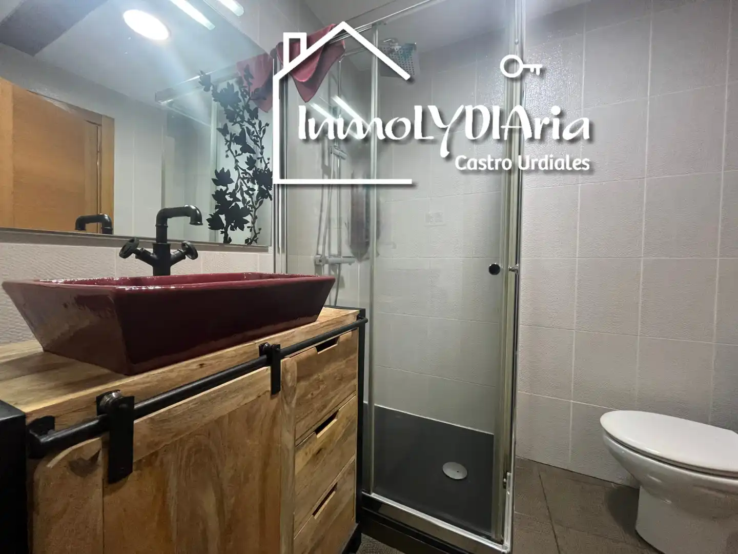 Baño de Casa adosada en venta en Castro-Urdiales con Calefacción, Parquet y Terraza