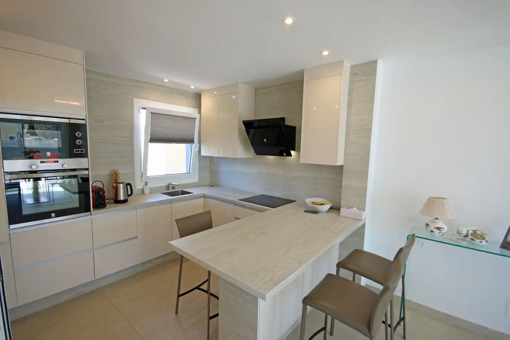 Kitchen of Detached homes for sale in Granadilla de Abona  with Air Conditioner, Private garden and Swimming Pool